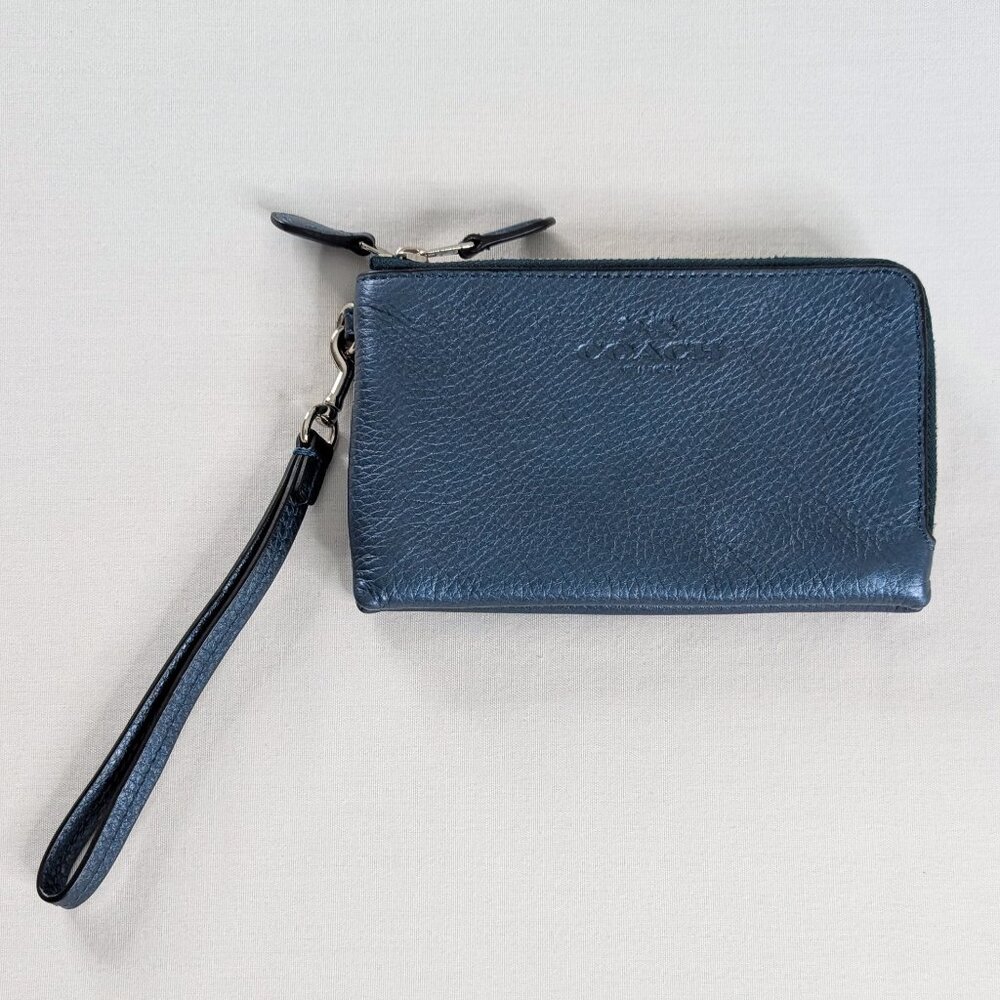 Coach Metallic Blue Pebbled Leather Double Zipper Soft Leather Wristlet